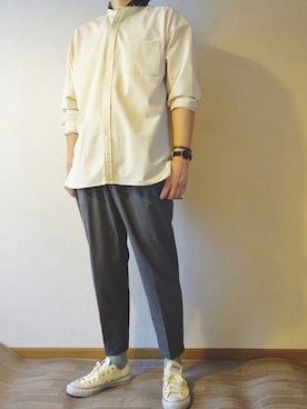 「オフホワイト」｜「アイテム（アナログ腕時計）」を使った、ユウタ(SOD)さん（メンズ・179cm）の夏コーディネート