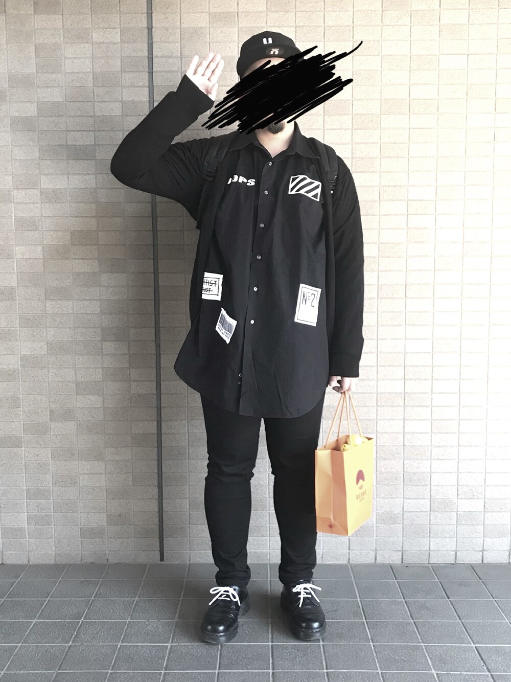 「UNDERCOVERのMUU9H01-1（キャップ、ブラック系）」を使った、y.endoさん（メンズ・175cm）の春コーディネートの1枚目の写真