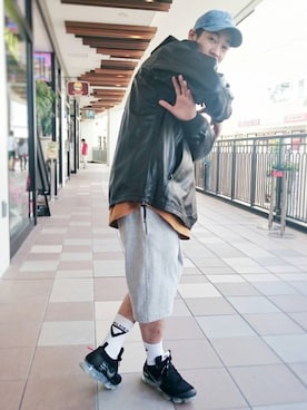 「AVIREX（アヴィレックス）のアイテム（マウンテンパーカー）」を使った、masaさん（メンズ・177cm）の春コーディネート