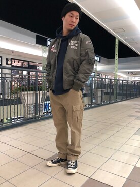 「アイラブCONVERSE」｜「アイテム（MA-1）」を使った、masaさん（メンズ・177cm）の冬コーディネート