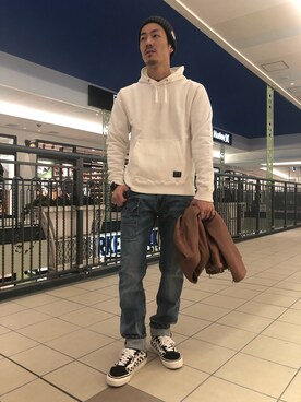 「アヴィレックス(AVIREX)」｜「アイテム（ライダースジャケット）」を使った、masaさん（メンズ・177cm）の冬コーディネート
