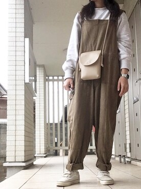 「アイテム（サロペット/オーバーオール）」を使った、愛さん（レディース・160cm・20代）の秋コーディネート