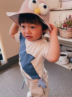 「西松屋（ニシマツヤ）のアイテム（Tシャツ/カットソー、ベージュ系）」を使った、たんまるさん（キッズ・80cm）の春コーディネート