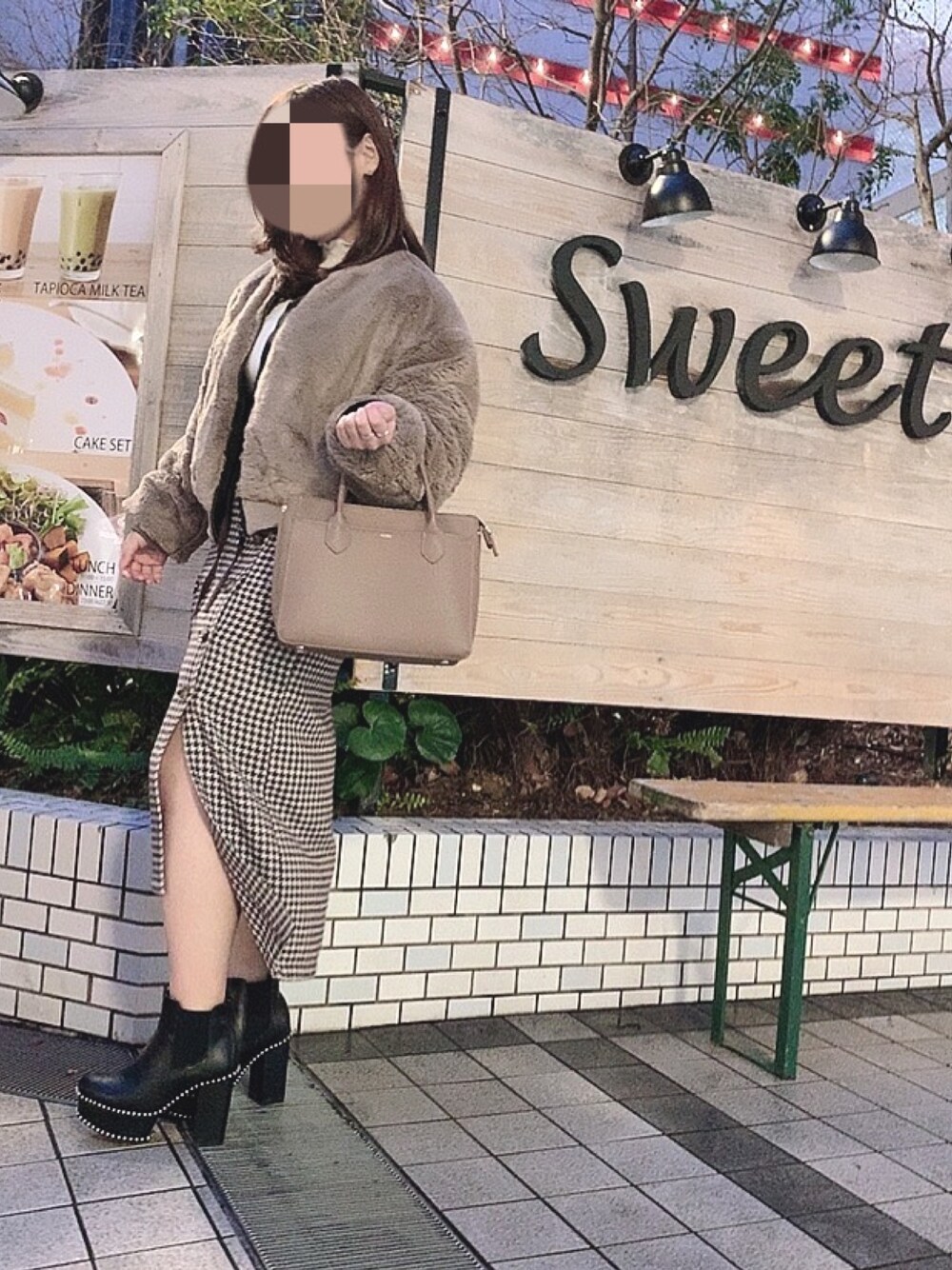 「低身長、冬コーデ、ブラウンコーデ、休日スタイル」｜「MURUAのアイテム（スカート、ブラウン系）」を使った、こべにさん（レディース・150cm）の冬コーディネートの1枚目の写真