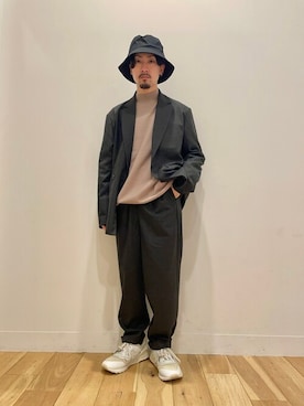 「チャコール」｜「アイテム（ハット）」を使った、Ryot@さん（メンズ・159cm）の秋コーディネート