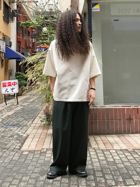 「アイテム（スラックス）」を使った、ilkさん（メンズ・174cm）の夏コーディネート