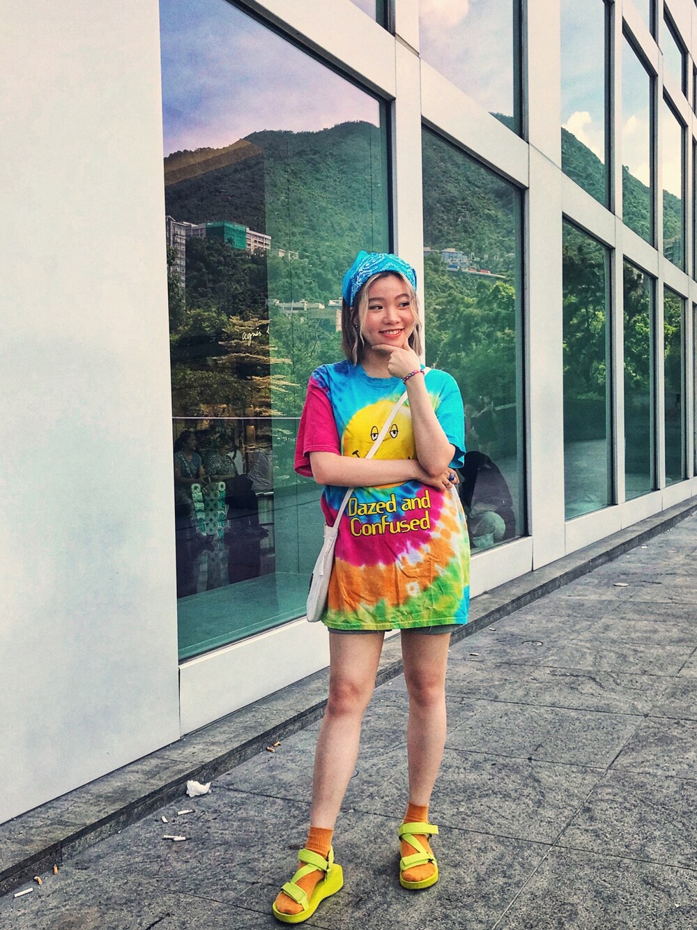 「summer、girl、VINTAGE、90’s、y2k、Hong Kong、tie dye、streetstyle、streetfashion、streetwear」｜「VINTAGEのアイテム（Tシャツ/カットソー、その他）」を使った、athena_lookbookさん（レディース・152cm）の夏コーディネートの1枚目の写真