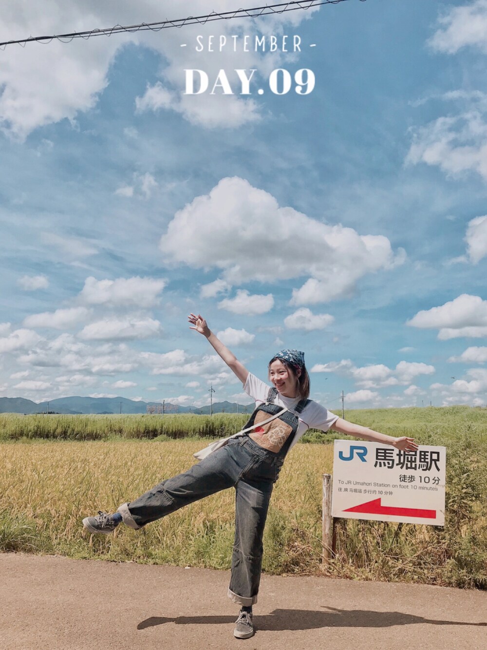 「summer、girl、VINTAGE、90’s、bandana、overall、VANS、kyoto、y2k」｜「VINTAGEのアイテム（Tシャツ/カットソー、ホワイト系）」を使った、athena_lookbookさん（レディース・152cm）の秋コーディネートの1枚目の写真