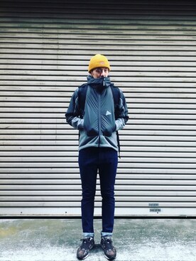 「and wander（アンドワンダー）のアイテム（マウンテンパーカー）」を使った、minimaljpさん（メンズ・173cm）の春コーディネート