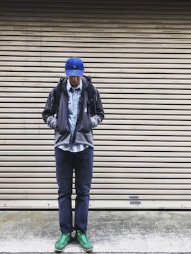 「and wander（アンドワンダー）のアイテム（マウンテンパーカー）」を使った、minimaljpさん（メンズ・173cm）の春コーディネート