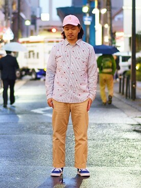 「Design Tshirts Store graniph（デザイン　ティーシャツ　ストア　グラニフ）のアイテム」を使った、みなみせんばさん（メンズ・175cm）の春コーディネート