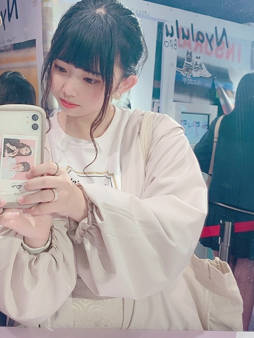 「春色、プチプラコーデ、はるコーデ、休日スタイル、ベージュコーデ、おしゃれさんと繋がりたい、fashion、フォローミー、followme、隠しきれないヲタク」｜「one after another NICE CLAUPのバックプリーツフーディコート（トレンチコート、ベージュ系）」を使った、ほ。さん（レディース・155cm）の春コーディネートの1枚目の写真