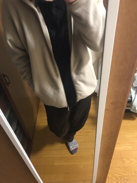 「UNIQLO（ユニクロ）のアイテム（トップス、ベージュ系）」を使った、t-s-uさん（メンズ・171cm）の冬コーディネート