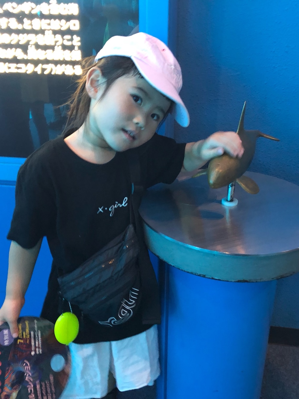 「キッズファッション、女の子、夏コーデ」｜「X-girl StagesのS/S TEE CURSIVE LOGO(4T～7T)（Tシャツ/カットソー、ブラック系）」を使った、𓍯yü𓍯さん（キッズ・120cm）の春コーディネートの1枚目の写真