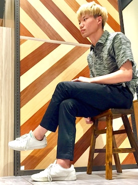 「Confirm（コンファーム）のアイテム（トップス）」を使った、コンファーム・イルズ 廿日市さん（メンズ・175cm）の夏コーディネート