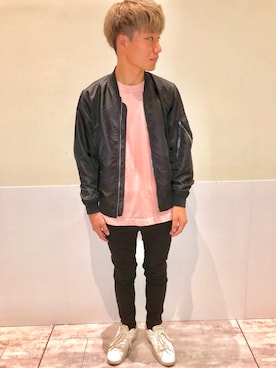 「Confirm（コンファーム）のアイテム（MA-1）」を使った、コンファーム・イルズ 廿日市さん（メンズ・175cm）の秋コーディネート