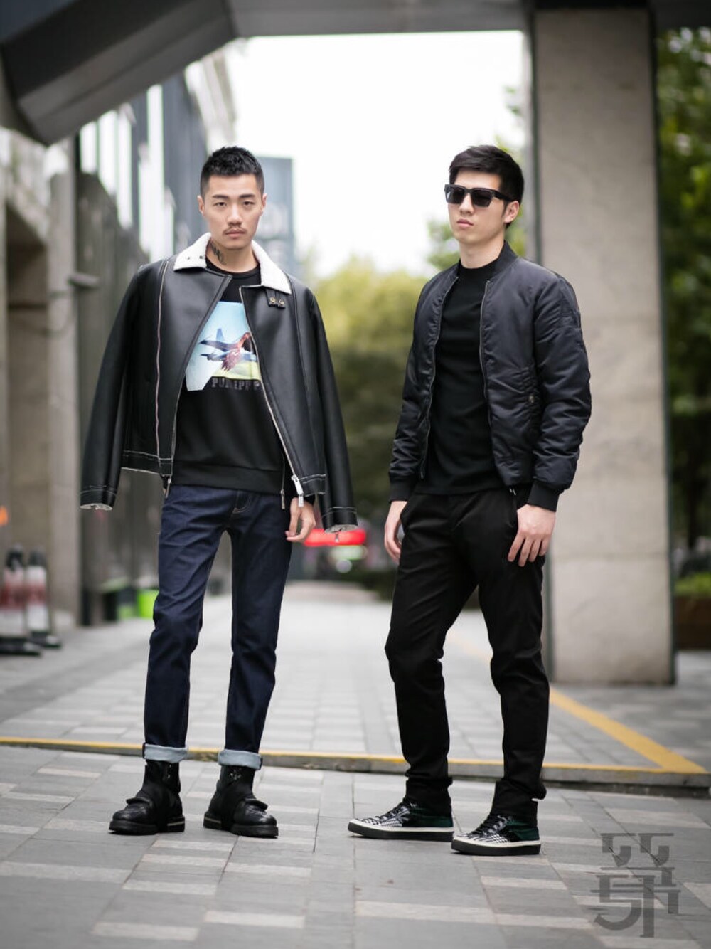 「冬」｜「ICEBERGのアイテム（パンツ、ブラック系）」を使った、ZEEY MEN 穿搭さん（メンズ・181cm）の冬コーディネートの1枚目の写真