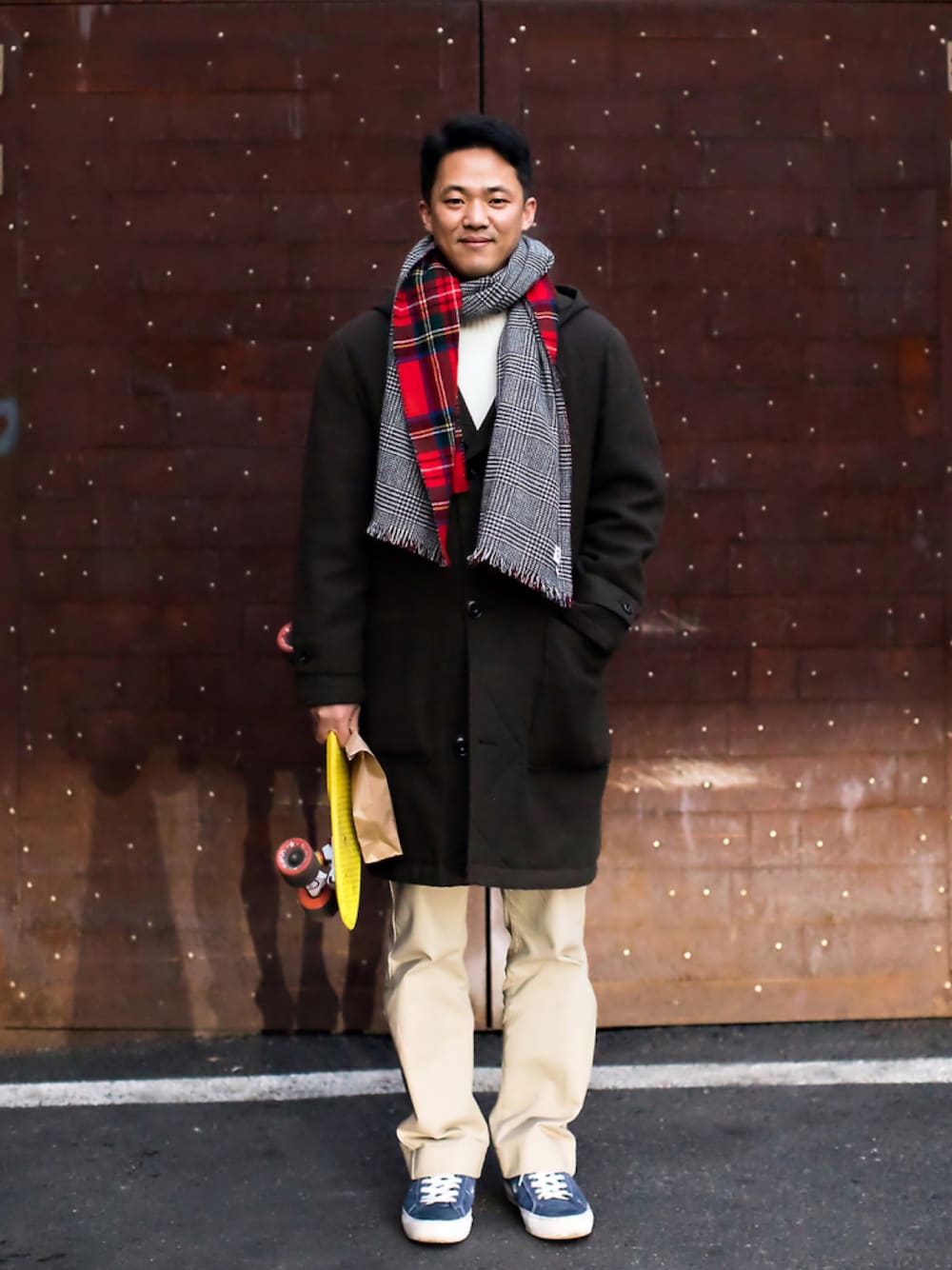 「iのアイテム（その他、ホワイト系）」を使った、ZEEY MEN 穿搭さん（メンズ・181cm）の冬コーディネートの1枚目の写真