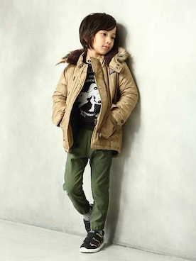 「アイテム（ミリタリージャケット）」を使った、F.O.OnlineStoreさん（キッズ・110cm）の冬コーディネート