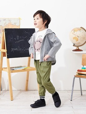 「apres les cours（アプレレクール）のアイテム（テーラードジャケット）」を使った、F.O.OnlineStoreさん（キッズ・110cm）の春コーディネート