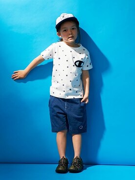 「Champion（チャンピオン）のアイテム」を使った、F.O.OnlineStoreさん（キッズ・110cm）の春コーディネート