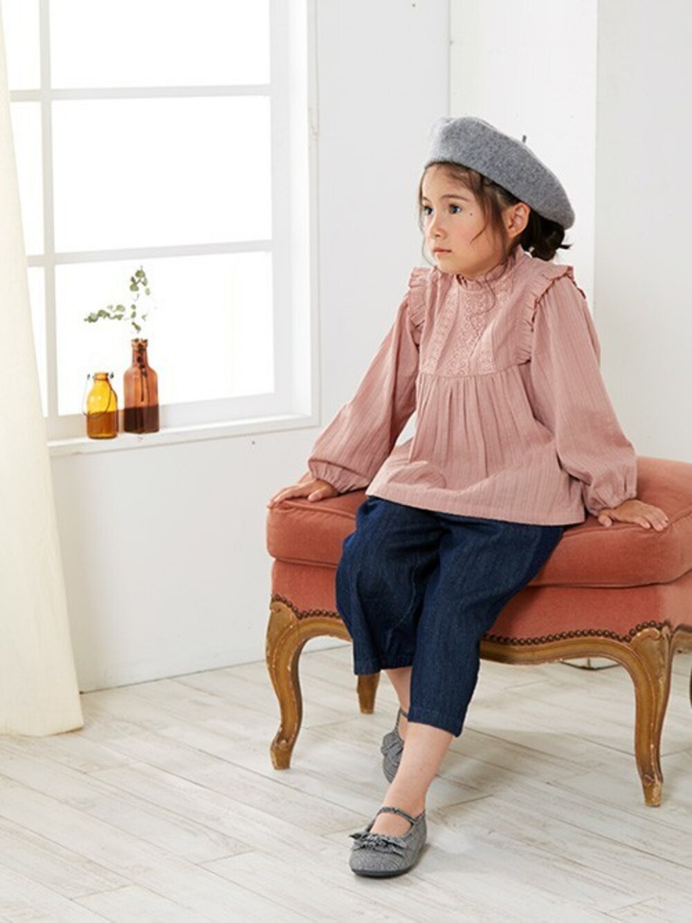 「チュニック、ワイドパンツ、バレエシューズ、キッズコーデ、女の子、アプレレクール、秋コーデ、キッズファッション、エフオーオンラインストア(F.O.Online Store)、apres les cours」｜「apres les coursのドビーレースチュニック（チュニック、ピンク系）」を使った、F.O.OnlineStoreさん（キッズ・110cm）の夏コーディネートの1枚目の写真