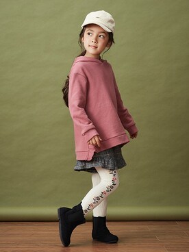 「apres les cours（アプレレクール）のアイテム（キャップ）」を使った、F.O.OnlineStoreさん（キッズ・110cm）の秋コーディネート