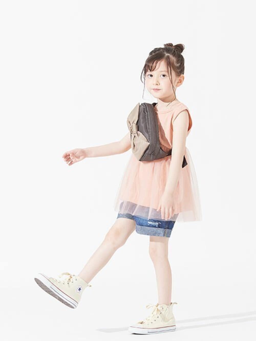 「デニム、チュール、summer、チュニック、ビタミンカラー、女の子、カジュアルコーデ、BREEZE、エフオーオンラインストア(F.O.Online Store)、F.O.Online Store」｜「BREEZEのチュールドッキングチュニック（チュニック、オレンジ系）」を使った、F.O.OnlineStoreさん（キッズ・110cm）の夏コーディネートの1枚目の写真