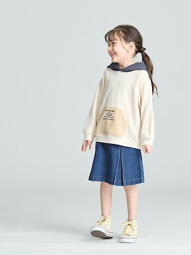 「BREEZE（ブリーズ）のアイテム（スカート）」を使った、F.O.OnlineStoreさん（キッズ・110cm）の秋コーディネート