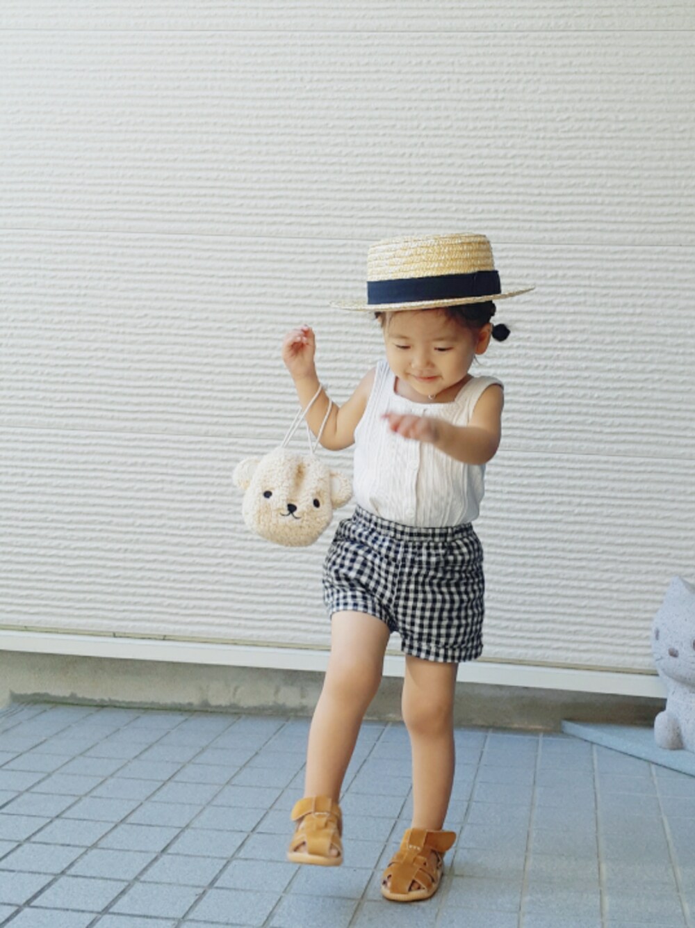 「休日スタイル、プチプラ、ギンガムチェック、サンダル、カンカン帽、くまさん、2歳、2歳5ヶ月、イヤイヤ期」｜「古着のアイテム（パンツ、その他）」を使った、-eeeちゃん-さん（キッズ・80cm）の夏コーディネートの1枚目の写真