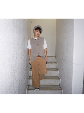 「ベスト×Tシャツ」｜「アイテム（ハンチング/ベレー帽）」を使った、河崎良侑(りょう)さん（メンズ・166cm）の秋コーディネート