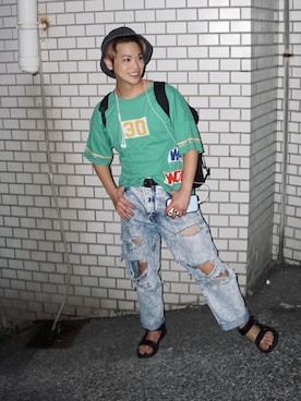 「present（プレゼント）のアイテム」を使った、河崎良侑(りょう)さん（メンズ・165cm）の夏コーディネート