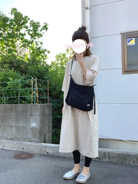 「シルバーシューズ」｜「アイテム（スリッポン）」を使った、たまみやさん（レディース・159cm）の春コーディネート
