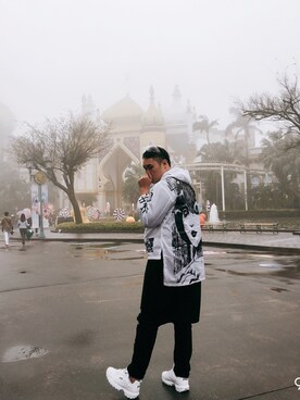 羅偉さんのコーディネート