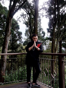 羅偉さんのコーディネート