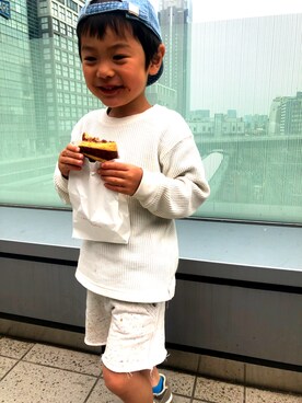 「UNIQLO（ユニクロ）のアイテム（Tシャツ/カットソー、ホワイト系）」を使った、ke-toさん（キッズ・100cm）の夏コーディネート
