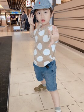 「GLOBAL WORK（グローバルワーク）のアイテム（Tシャツ/カットソー、ベージュ系）」を使った、ke-toさん（キッズ・100cm）の夏コーディネート