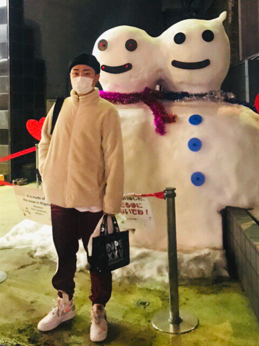 「UNIQLO、Bape、ZARA、NIKE、AF1、フリース、NEW ERA、ビーニー、新潟、雪だるま」｜「NEW ERAのアイテム（ニットキャップ/ビーニー、ブラック系）」を使った、Deffyさん（メンズ・171cm）の冬コーディネートの1枚目の写真