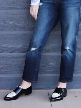 「JIMMY CHOO（ジミーチュウ）のアイテム（その他シューズ）」を使った、Rosalyn さん（レディース・170cm）の春コーディネート