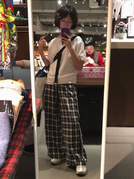「peace birdのアイテム（チノパンツ、ブラック系）」を使った、JAMINさん（レディース・166cm）の冬コーディネート
