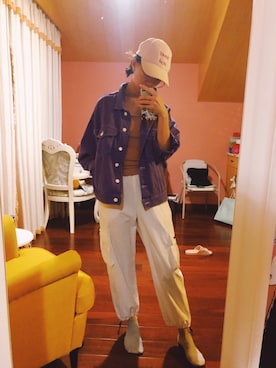「Bershka（ベルシュカ）のアイテム（デニムジャケット、パープル系）」を使った、JAMINさん（レディース・166cm）の春コーディネート
