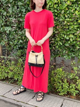 TRYSIL｜nobu使用「T・S・L（バンブーハンドル巾着バッグ）」的時尚穿搭
