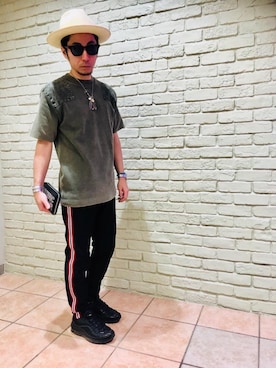 「hystericglamour」｜「アイテム（財布/小物）」を使った、HAMAさん（メンズ・163cm）の春コーディネート