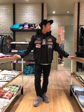 「HYSTERIC GLAMOUR（ヒステリックグラマー）のHYS WHISKY柄 刺繍キャップ（キャップ）」を使った、HAMAさん（メンズ・163cm）の冬コーディネート