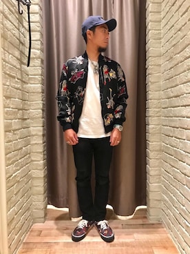 「コラボレーション」｜「アイテム（スカジャン）」を使った、HAMAさん（メンズ・163cm）の秋コーディネート