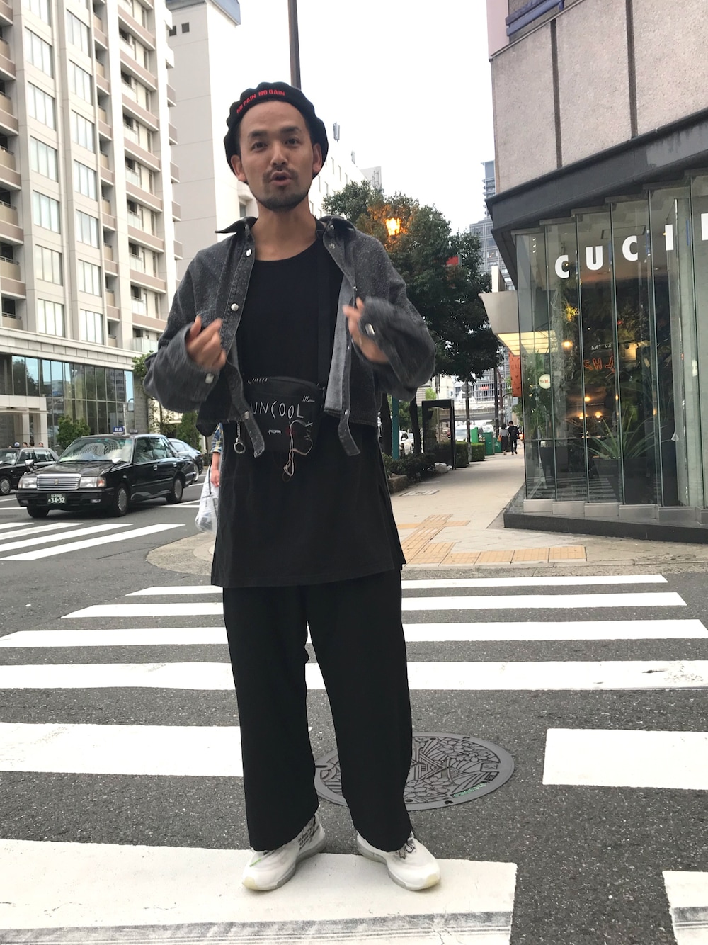 「AZSのアイテム（バッグ、ブラック系）」を使った、LHP大阪店 嶋村さん（メンズ・176cm）の秋コーディネートの1枚目の写真