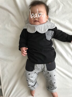 「アイテム（スタイ/よだれかけ、グレー系）」を使った、⁑ m i o ⁑さん（キッズ・60cm）の冬コーディネート