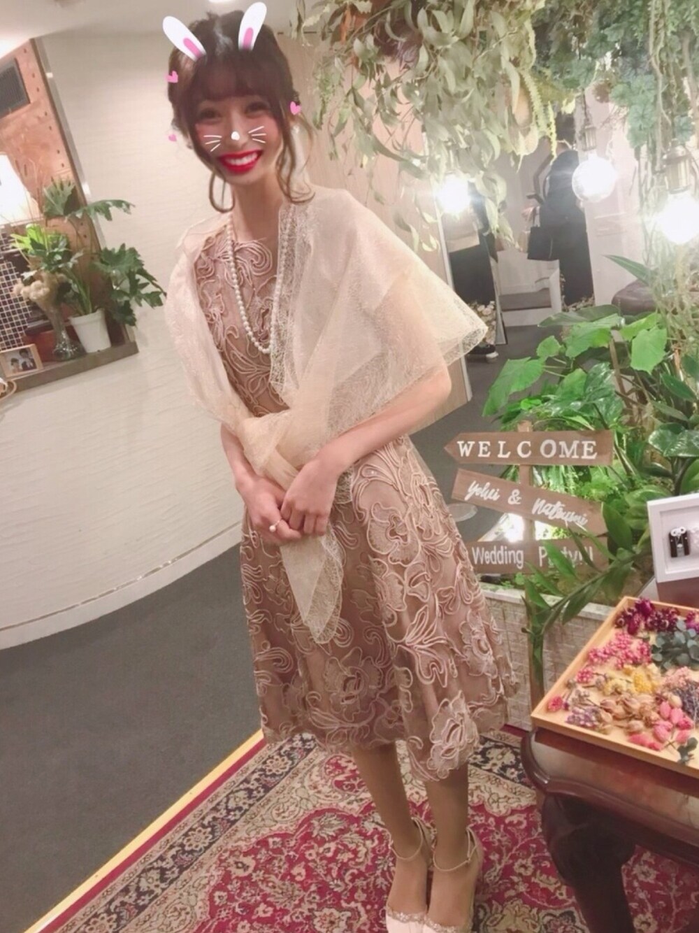 「結婚式、結婚式お呼ばれ、結婚式スタイル、オトナ女子、パーティードレス、ヘアアレンジ、真珠ネックレス、日本、インドネシア」｜「LAISSE PASSEのアイテム（その他アウター、ベージュ系）」を使った、ｈａｒｕ。さん（レディース・167cm）の春コーディネートの1枚目の写真
