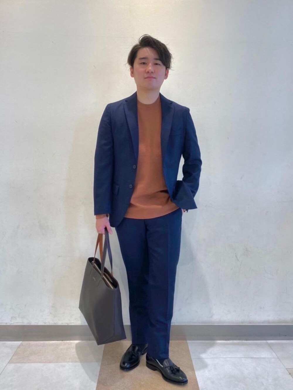 「ジャケット、セットアップ、通勤、シューズ、ビジネス、JALAN SRIWIJAYA、Canonico、👟バッグ、ニット/セーター、ぱんつ」｜「JALAN SRIWIJAYAの[ ジャランスリウァヤ ] Jalan Sriwijaya タッセル ローファー 19S（ローファー、ブラック系）」を使った、sugii_kさん（メンズ・170cm）の秋コーディネートの1枚目の写真