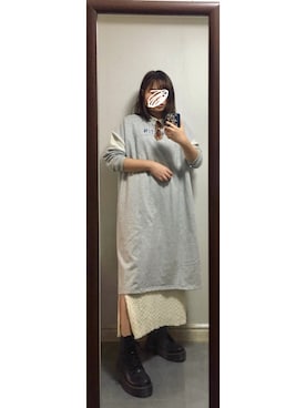 「CUBE SUGAR（キューブシュガー）の裏毛 切替 スウェットワンピース（ワンピース、グレー系）」を使った、sayochinさん（レディース・158cm）の秋コーディネート